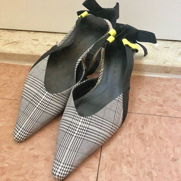 Zara shoe   - Picture 1 of 5